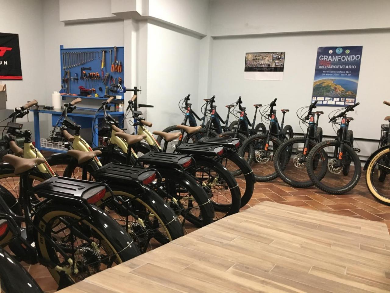 Bike&Boat Argentario Hotel Porto Santo Stefano  Exterior photo